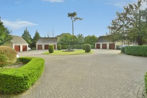 Photo 17- click for photo gallery